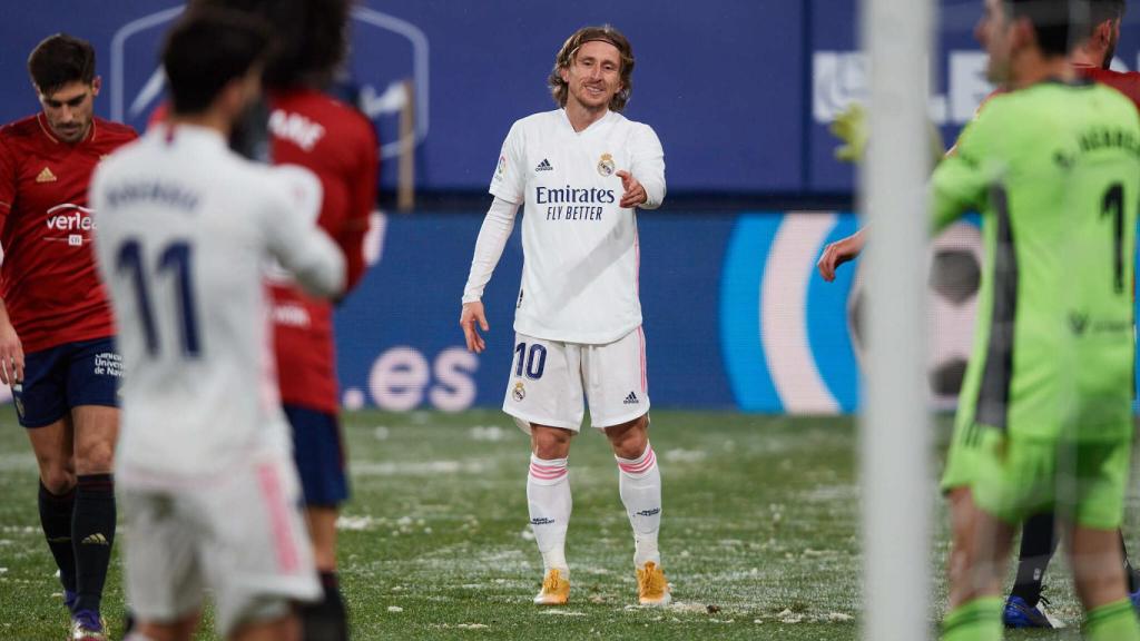 Luka Modric y Marco Asensio en el partido frente a Osasuna