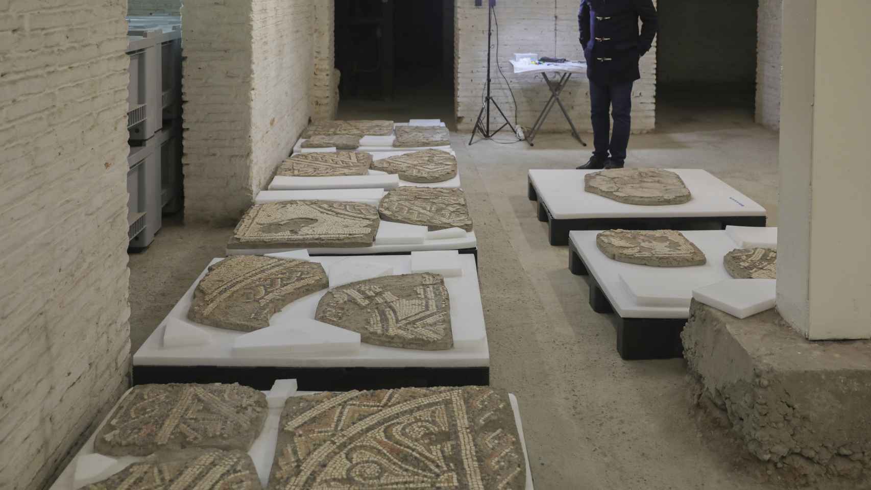 El almacén en el que se encuentra el redescubierto mosaico del rapto de Europa.