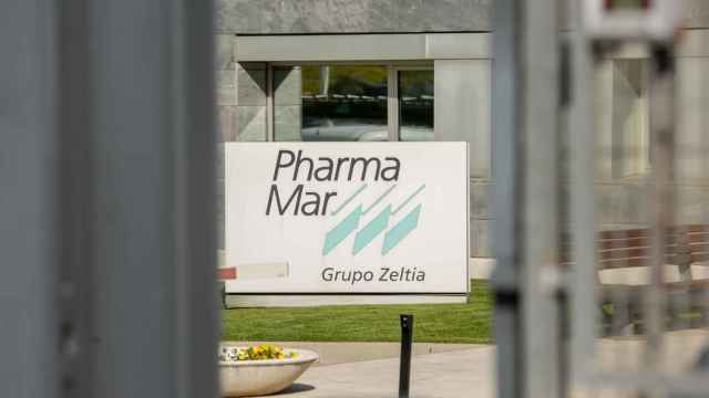 Rótulo a la entrada de la sede de PharmaMar.