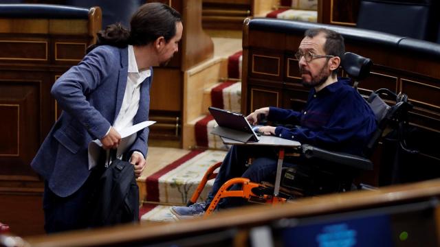 Pablo Iglesias y Pablo Echenique en el Congreso de los Diputados. Efe