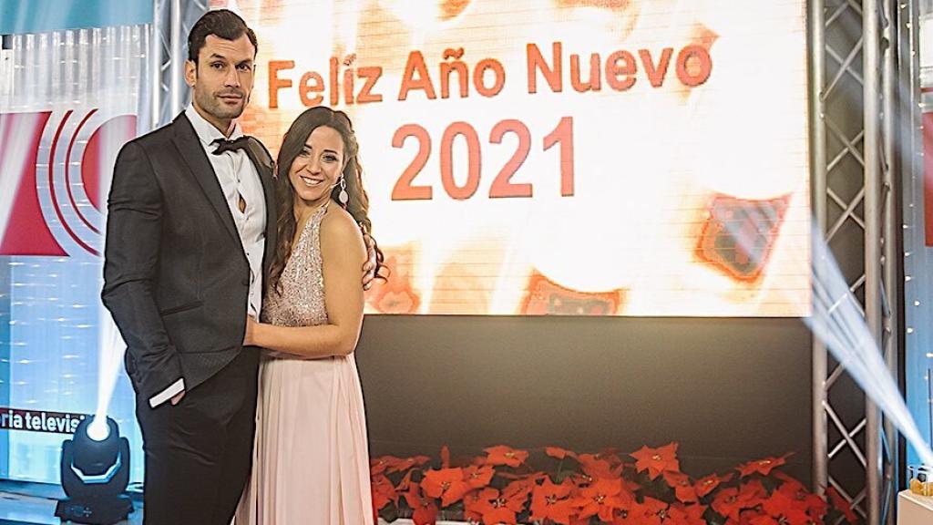 Jorge y Alicia presentaron las campanadas desde Cantabria.