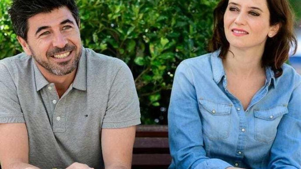 Jairo Alonso e Isabel Díaz Ayuso.