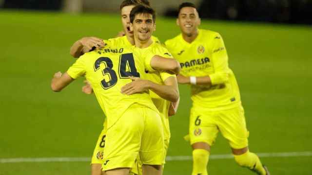Los jugadores del Villarreal celebran el gol de Fer Niño al Tenerife en la Copa del Rey