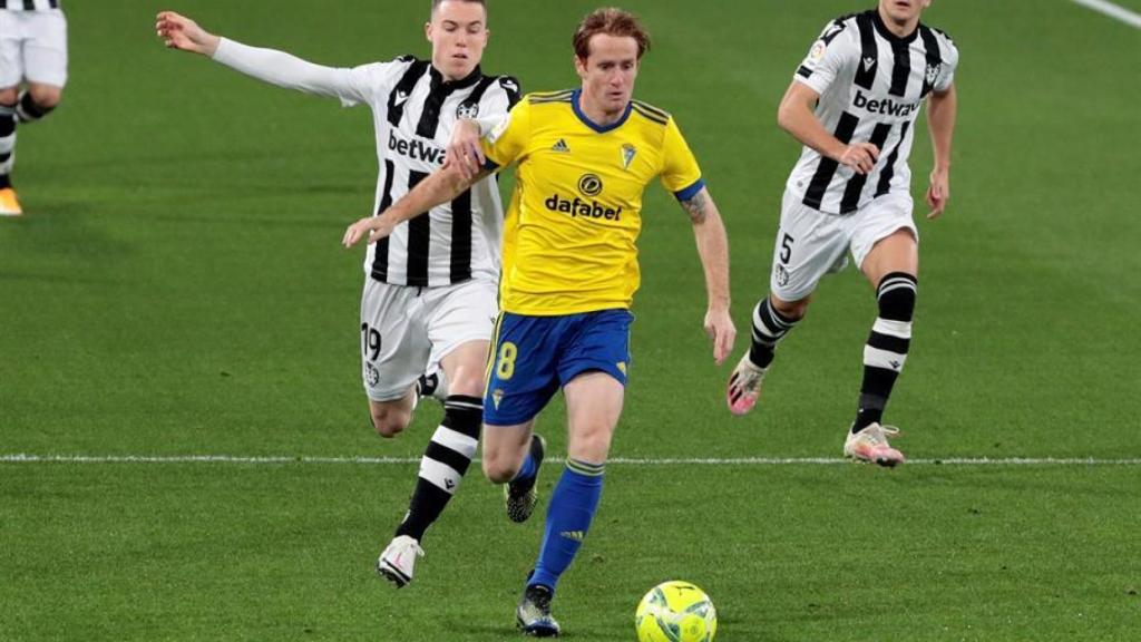 Álex Fernández, durante el Cádiz - Levante de la jornada 19 de La Liga