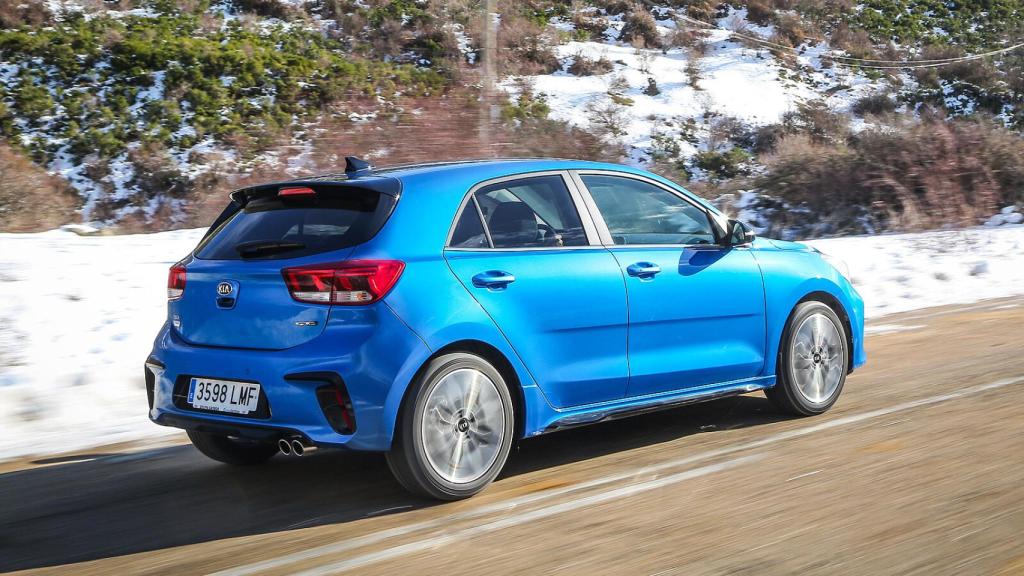 Al incorporar un sistema microhíbrido el Kia Rio tiene la etiqueta ECO de la DGT.