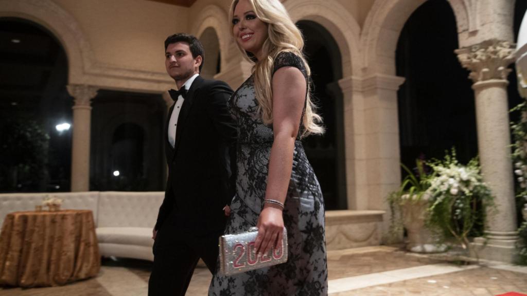 Michael Boulos y Tiffany Trump, en Mar-a-lago, la residencia de Donald Trump en Florida.