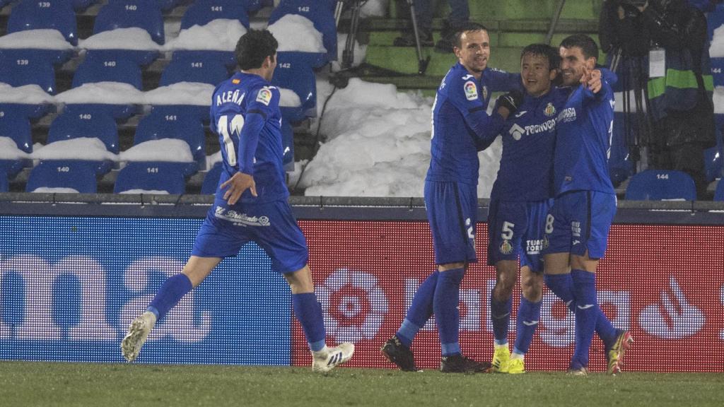 El Getafe celebra su gol