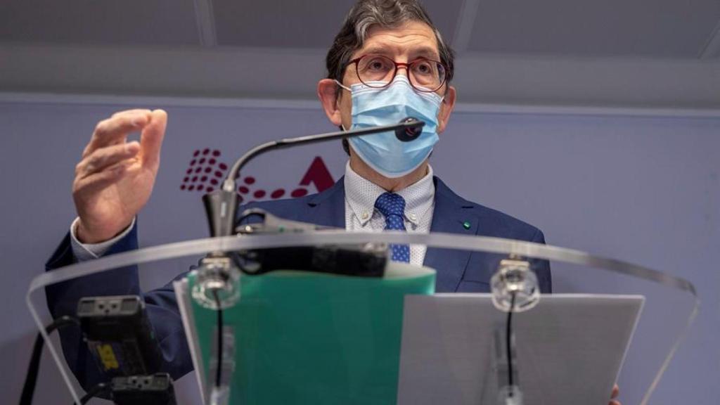 El consejero de Salud de Murcia, Manuel Villegas, en su comparecencia.