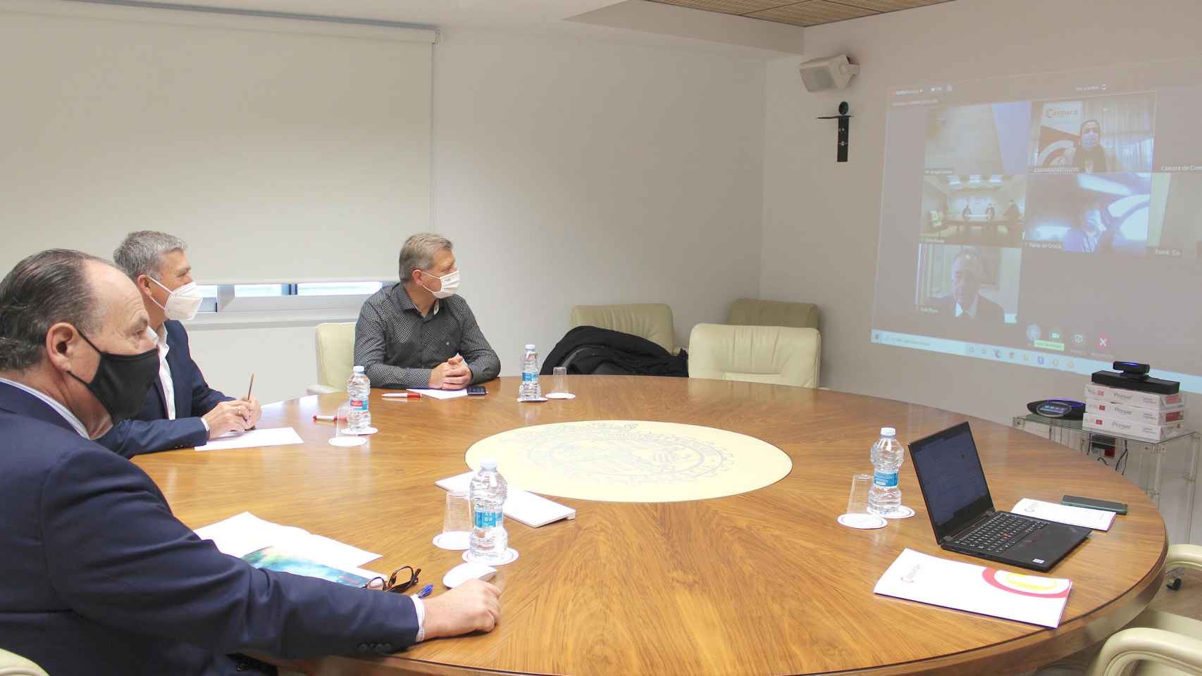 Reunión telemática de los responsables camerales con el conseller de Economía, Rafael Climent