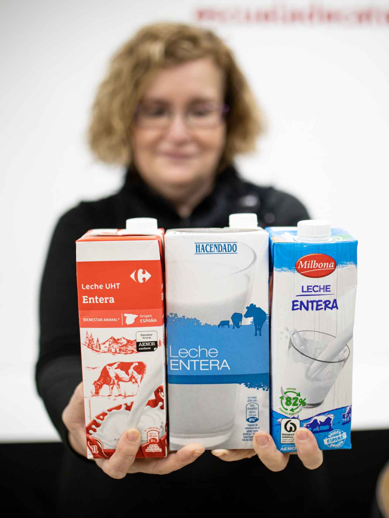 Las tres mejores leches enteras de marcas blancas de supermercado para Carmen Garrobo.