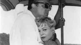 Federico Fellini y Giulietta Masina durante el rodaje de 'Las noches de Cabiria'. Foto: Ronald Grant / Alamy Stock Photo