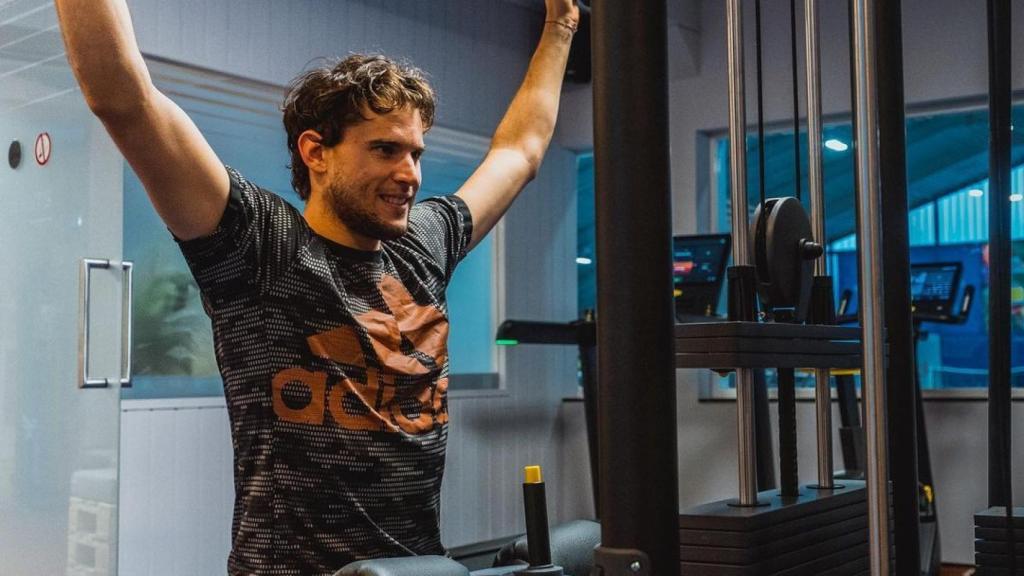 Thiem entrenando en el gimnasio