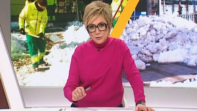 Inés Ballester está al frente de 'Está Pasando' en Telemadrid.