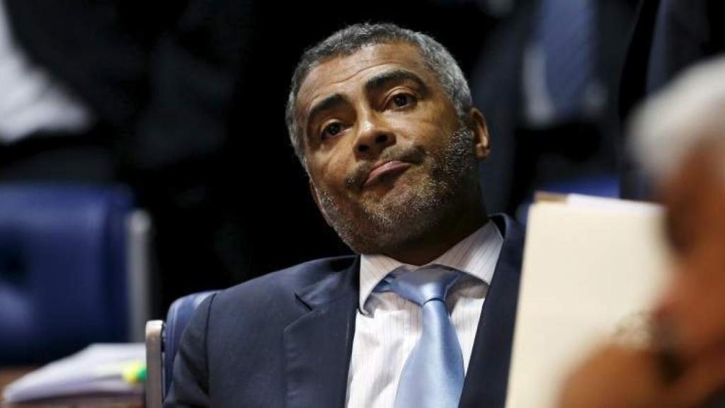 Romario, en su labor como político