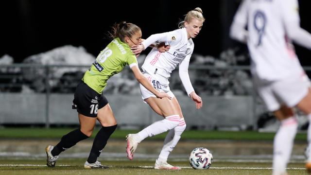 Sofia Jakobsson, durante el partido entre el Real Madrid y el Santa Teresa de la Primera Iberdrola