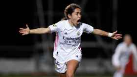Lorena Navarro celebra su gol con el Real Madrid Femenino ante el Santa Teresa
