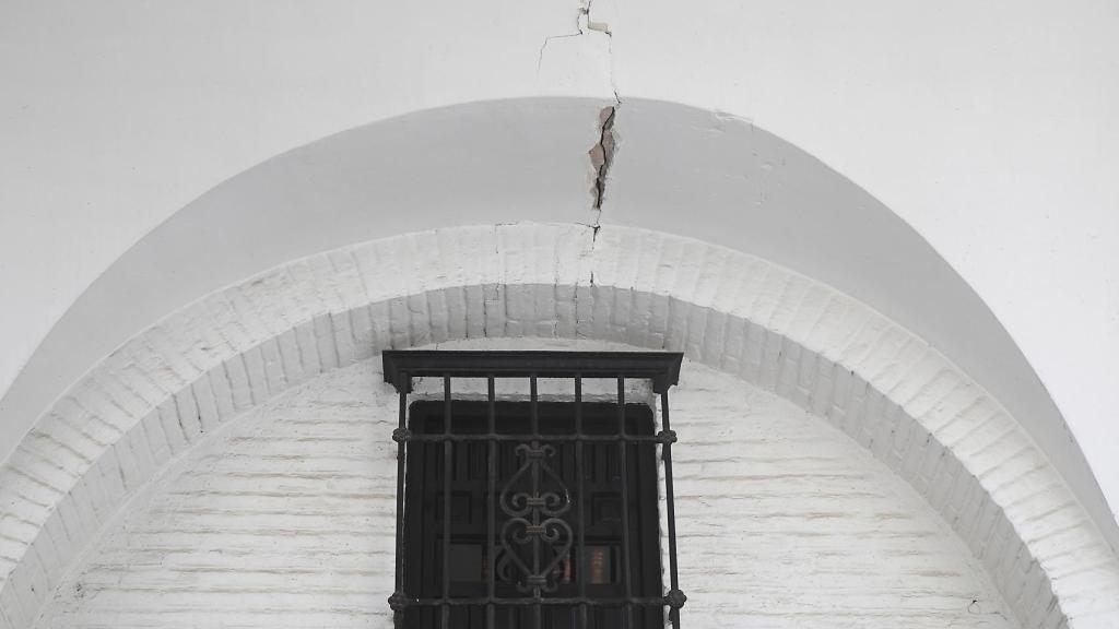 Daños en una casa en Santa Fe (Granada) debido a un terremoto