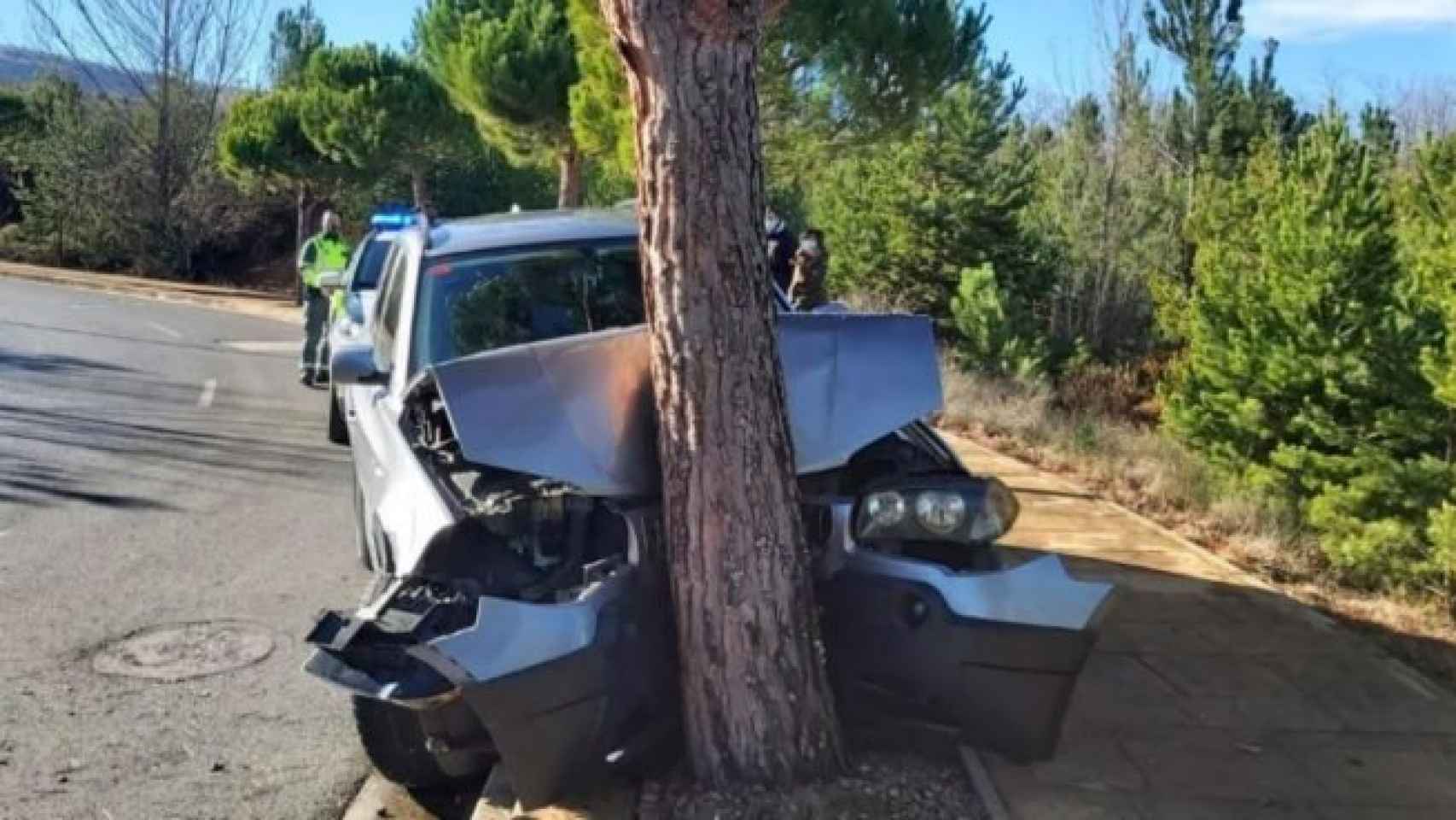 El vehículo de Mario Herrera, completamente destrozado en la foto difundida por el diario 'La Rioja'.