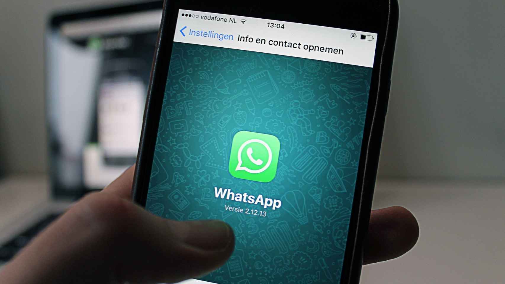 Cómo activar el corrector de Whatsapp en Android e iOs