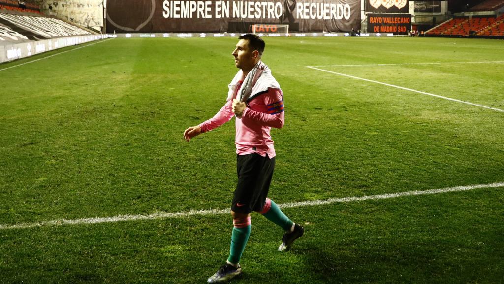 Leo Messi se va del Estadio de Vallecas tras la victoria en los octavos de la Copa del Rey