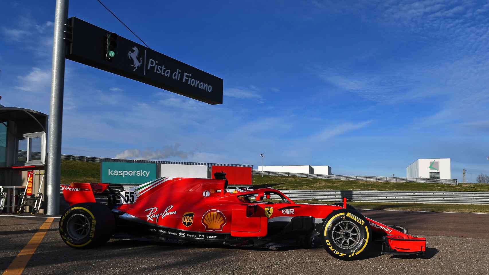 Carlos Sainz, con el Ferrari de 2020