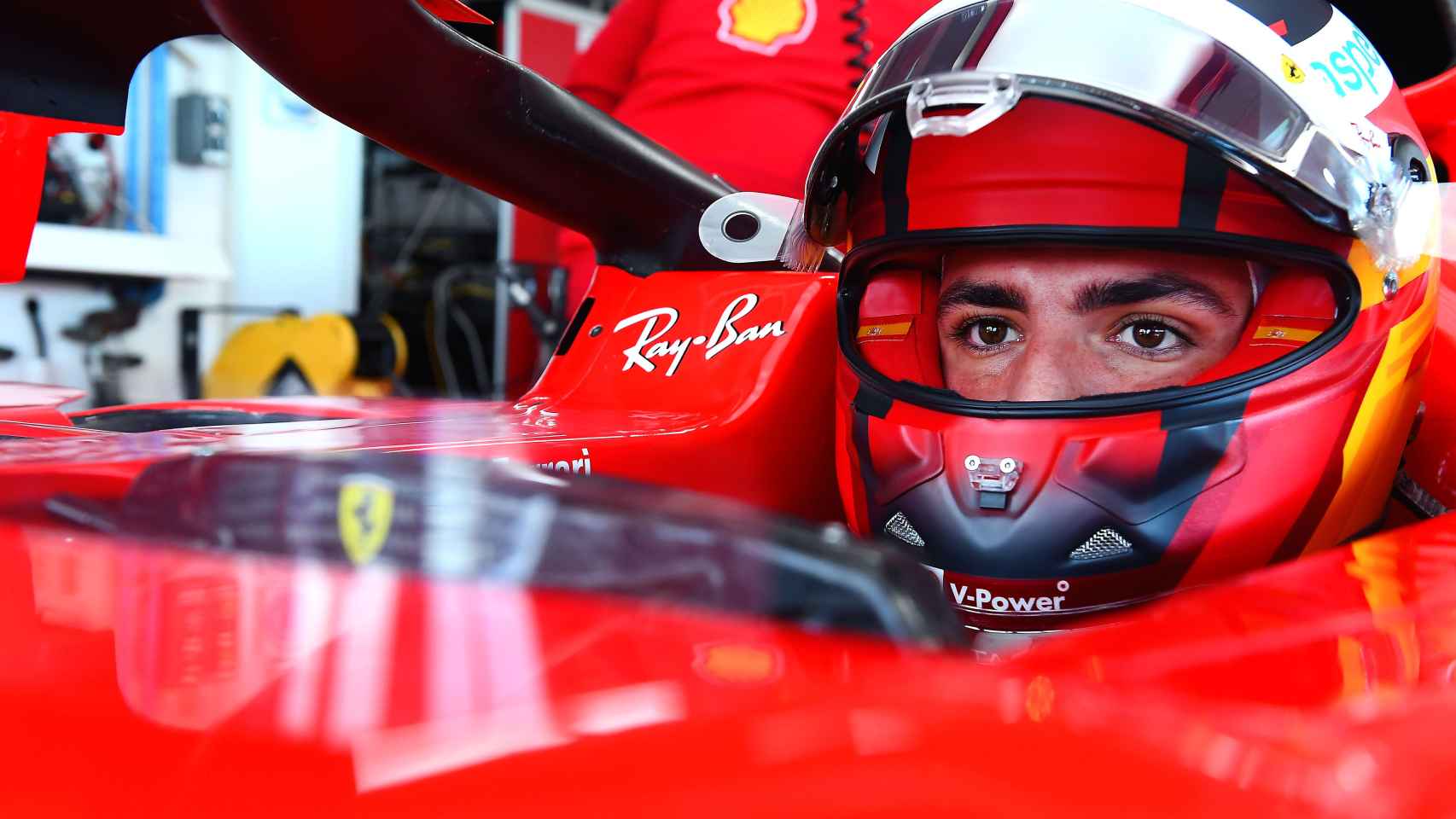 Carlos Sainz, en el 'cockpit' del Ferrari de 2020