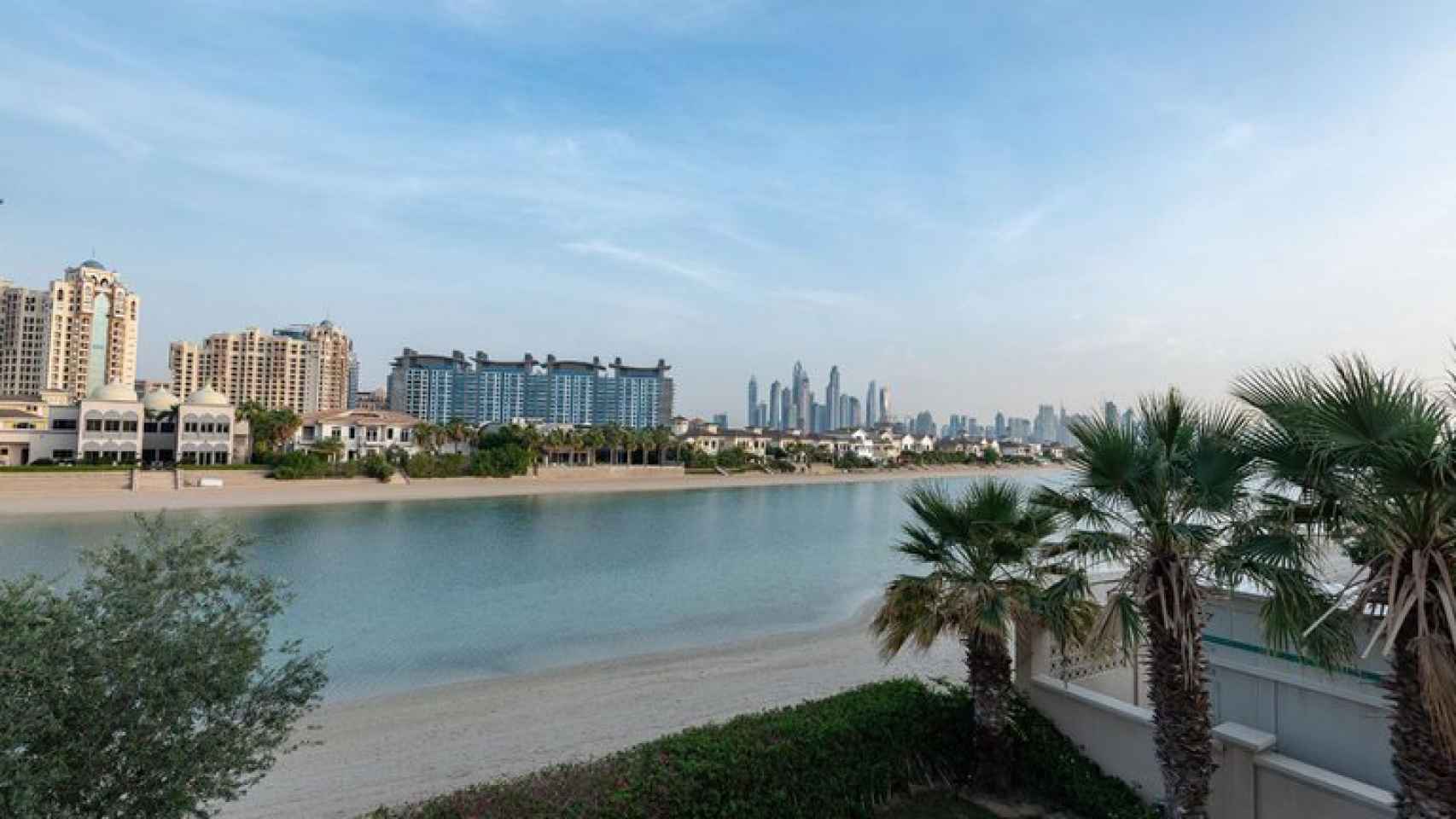 Acceso a la playa privada de la casa en la que vivió Maradona en Dubái
