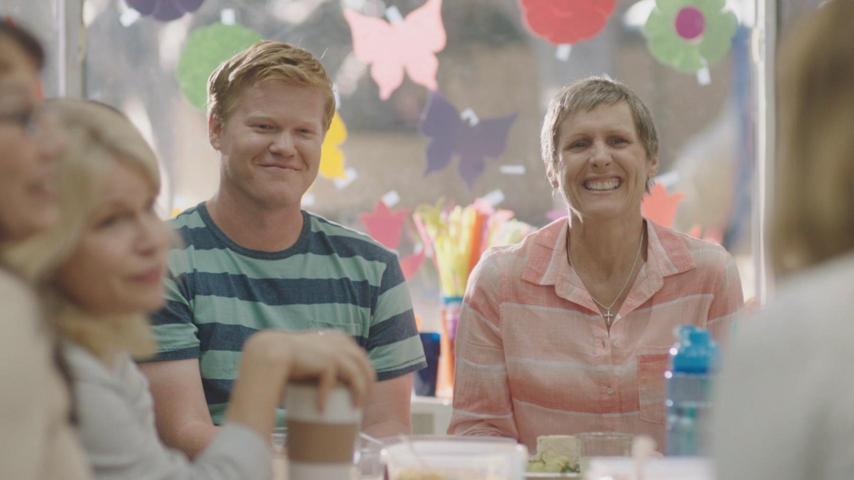 Jesse Plemons y Molly Shannon protagonizan 'Other people'.