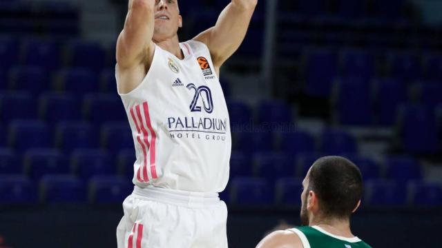 Jaycee Carroll en un partido de Euroliga frente a Panathinaikos