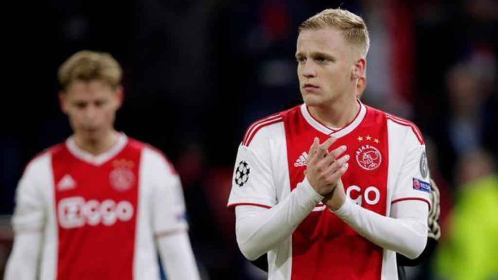 Donny Van de Beek, durante un partido con el Ajax