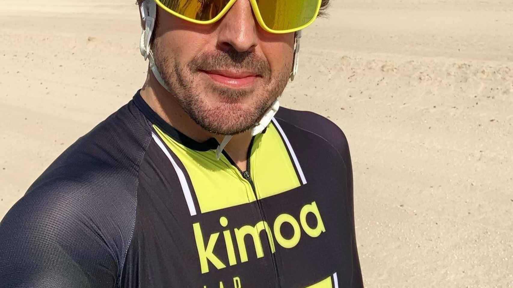 Fernando Alonso con ropa de ciclismo de Kimoa