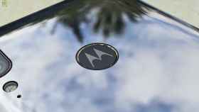 Motorola también presume de carga inalámbrica futurista
