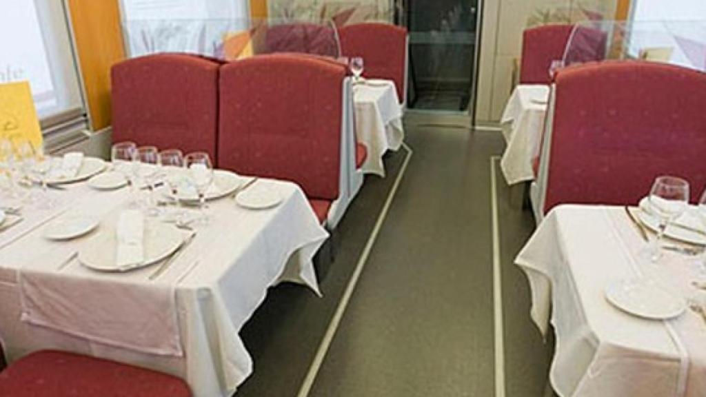 Restaurante del tren hotel de Renfe.