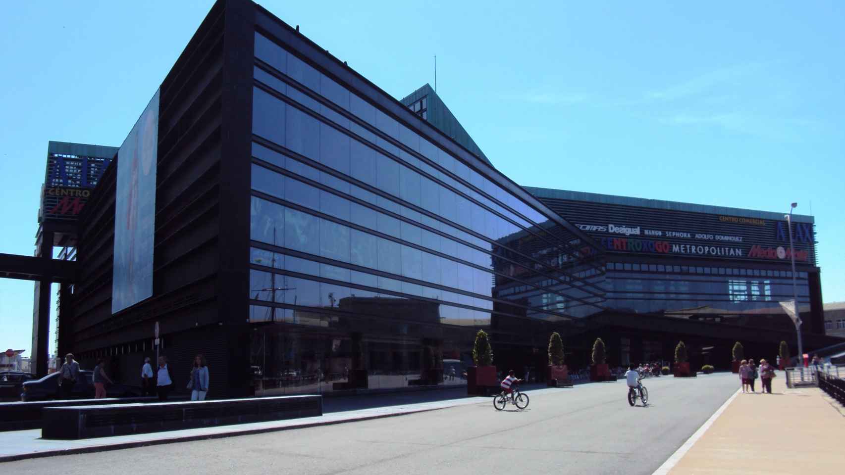 Centro comercial A Laxe, en Vigo.