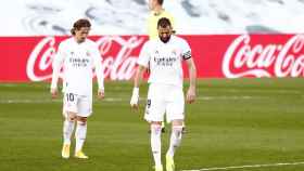 Modric y Benzema, cabizbajos tras la derrota ante el Levante