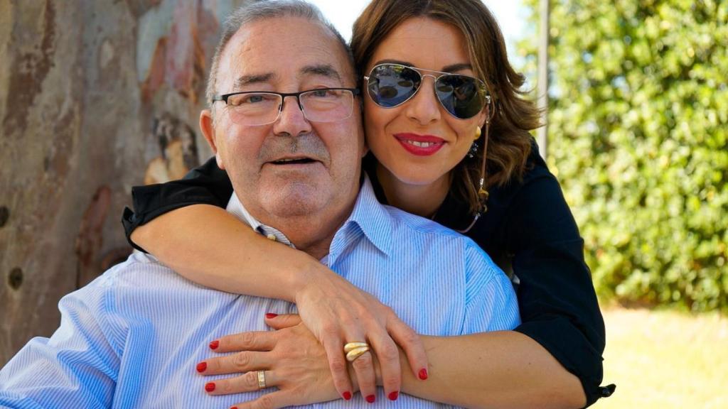 El fallecido Miguel Maeso, junto a su hija Mayka, tres meses antes de su muerte.