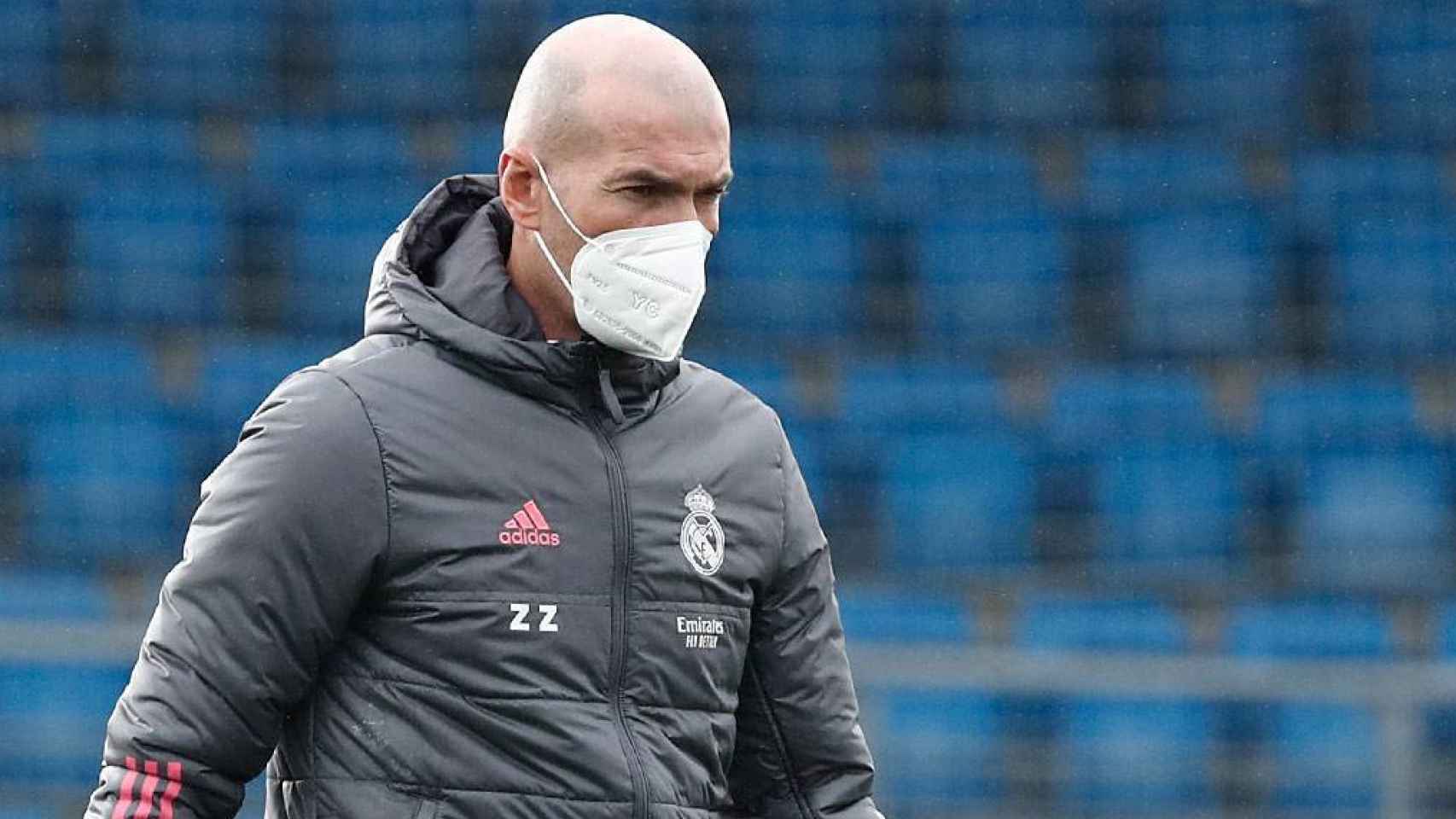 Zinedine Zidane, en su regreso a los entrenamientos con el Real Madrid tras superar la Covid-19