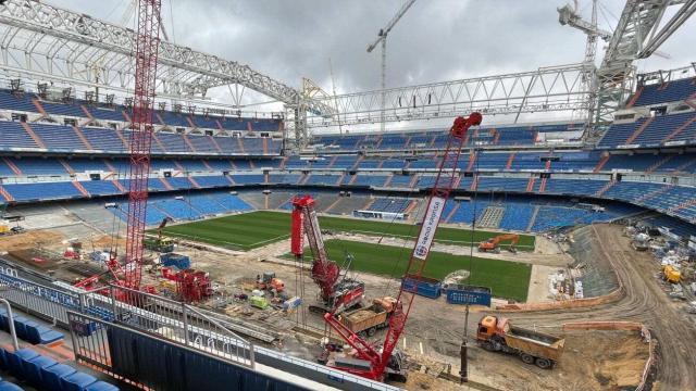 La huella en el césped del Santiago Bernabéu