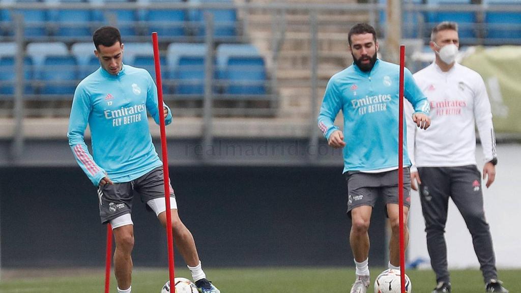 Carvajal y Lucas Vázquez trabajan al margen del grupo