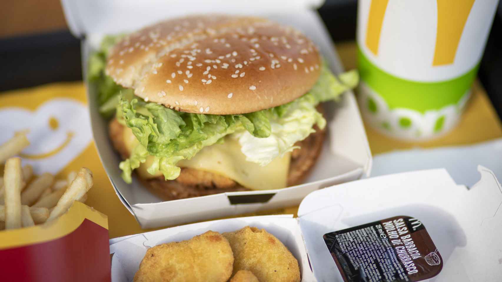 Este 2021 se lanzarán más productos de pollo como la hamburguesa American Style Chicken o los McNuggets.