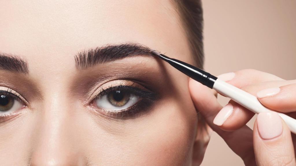 Cejas perfectas: consíguelas con estos productos y tratamientos