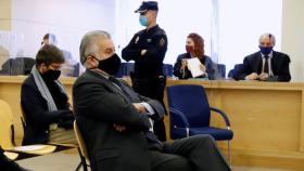 El extesorero del Partido Popular, Luis Bárcenas, en la primera sesión de su juicio.