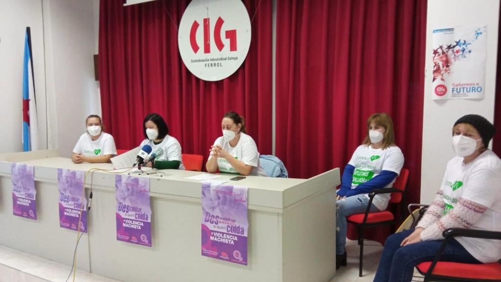 La CIG durante una rueda de prensa para denunciar la precariedad laboral en las Domusvi de Ferrolterra.