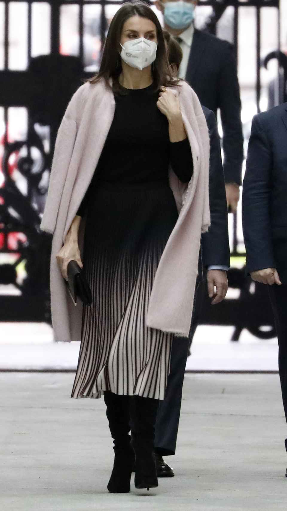 El abrigo de Carolina Herrera de Letizia.