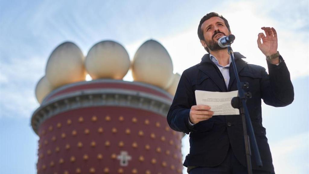 El líder del Partido Popular, Pablo Casado, en un acto de campaña en Figueras.