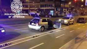 Coche del vigués detenido por conducir ebrio y darse a la fuga.