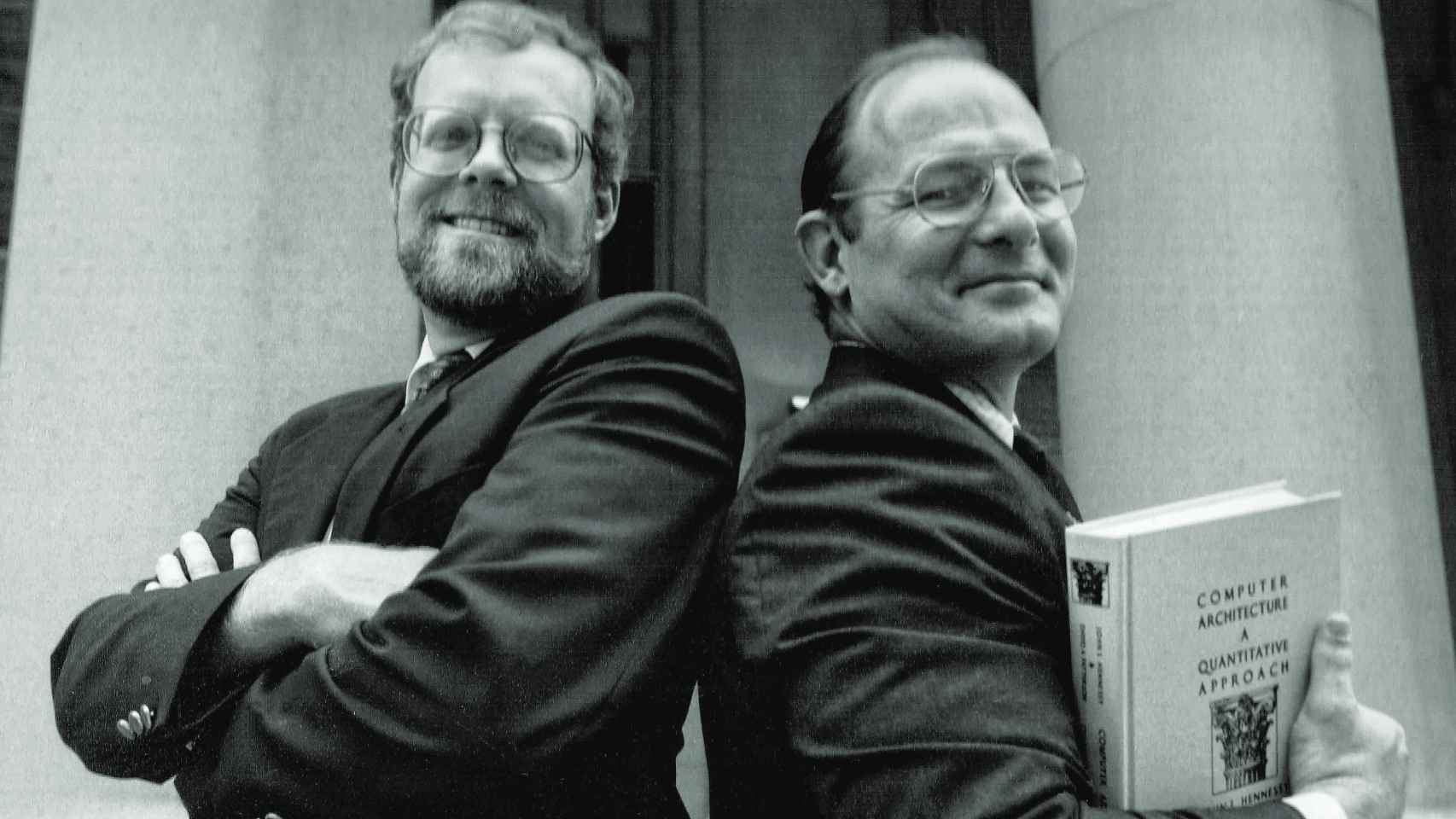 Los profesores John Hennessy y David Patterson.