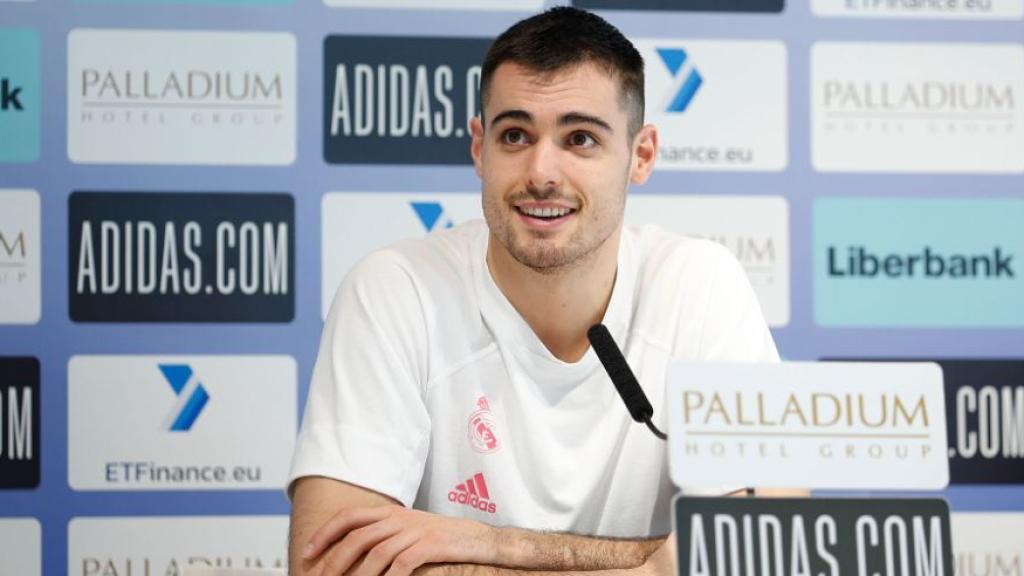 Alberto Abalde, en rueda de prensa con el Real Madrid de Baloncesto