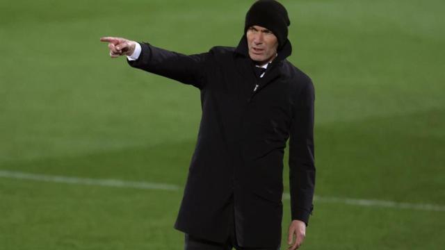 Zinedine Zidane, en un partido del Real Madrid en la temporada 2020/2021