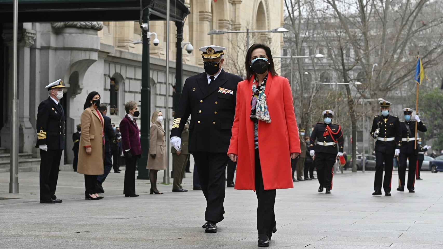Margarita Robles en la toma de posesión del nuevo jefe de la Armada, almirante Antonio Martorell.